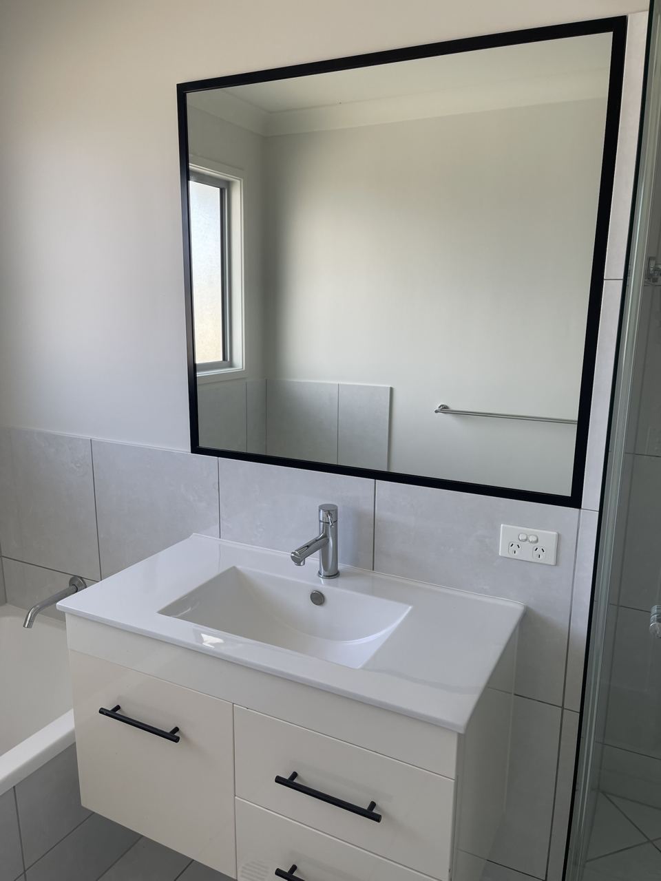Bathroom vanity & door hardware